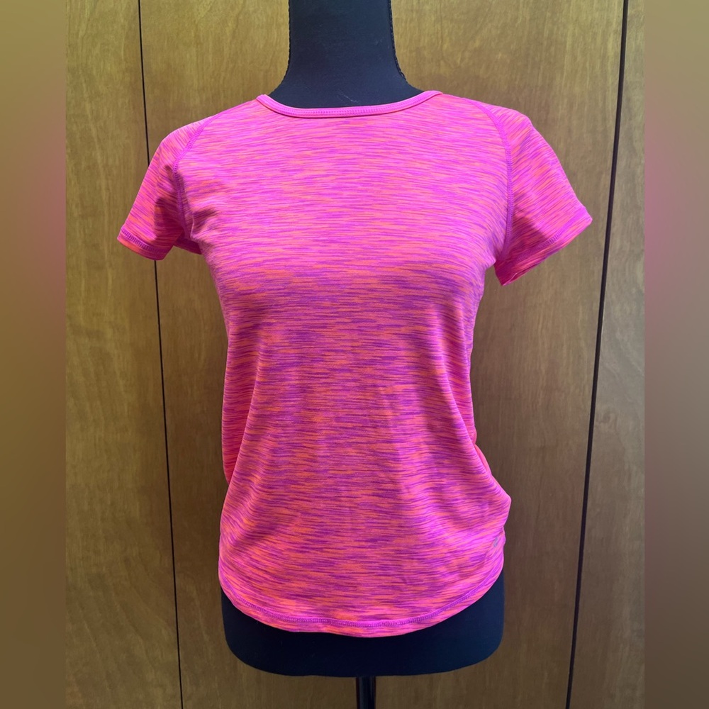GAIAM Pink Short Sleeve Tee Moisture-Wicking Athletic Wear
